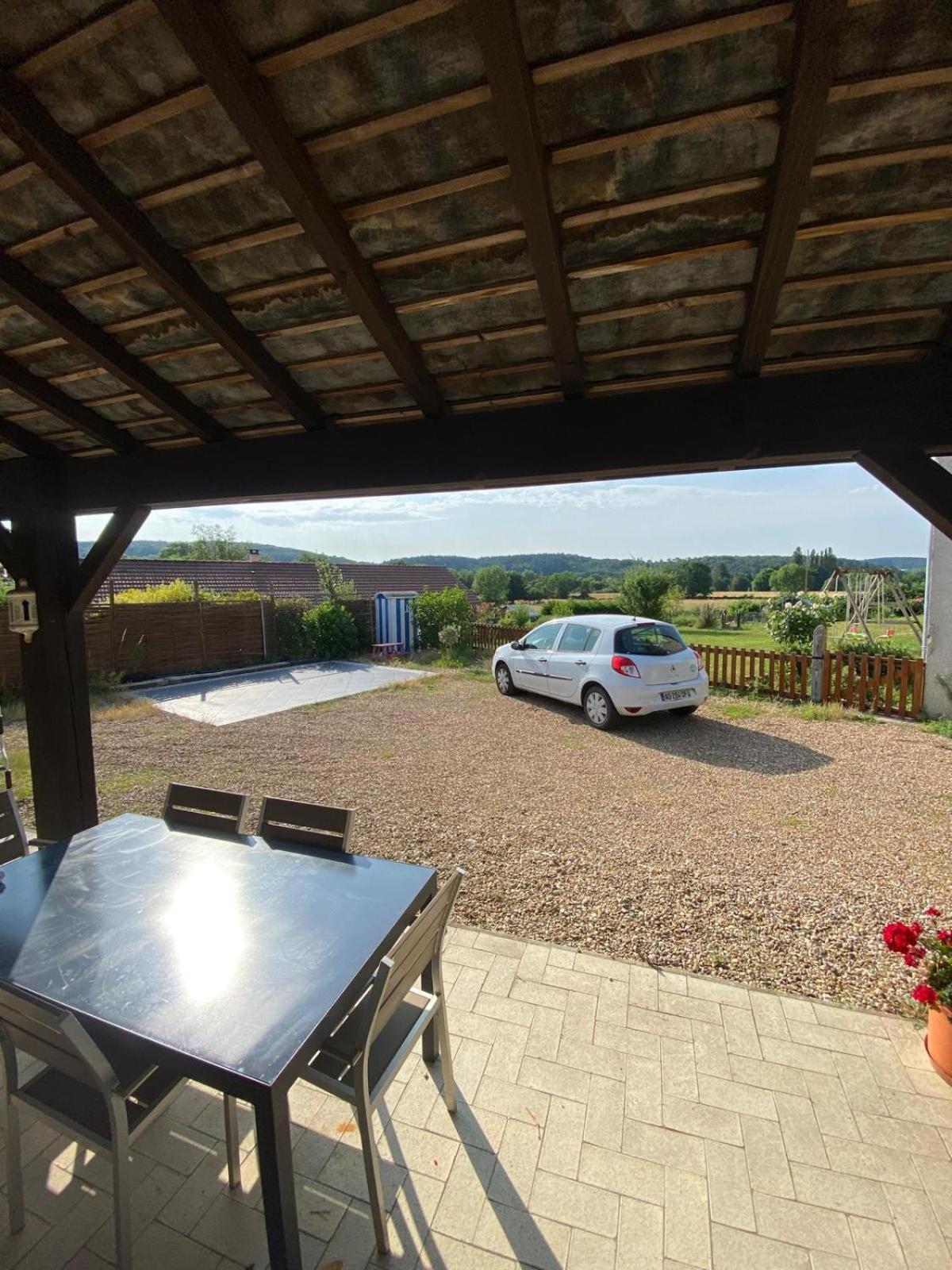 La Petite Maison Toulon-sur-Arroux Buitenkant foto